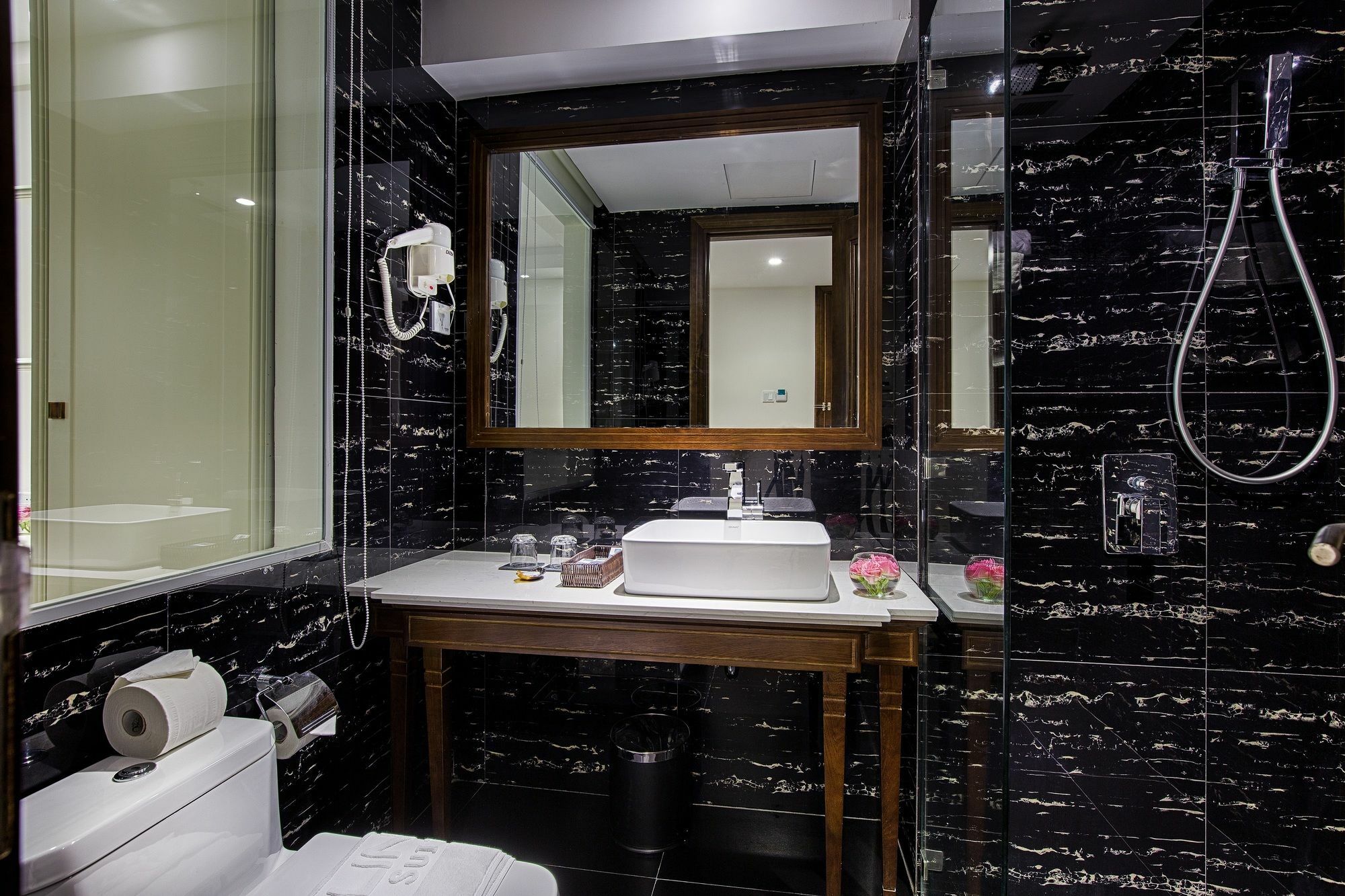 Adaline Hotel And Suite Ντα Νανγκ Εξωτερικό φωτογραφία